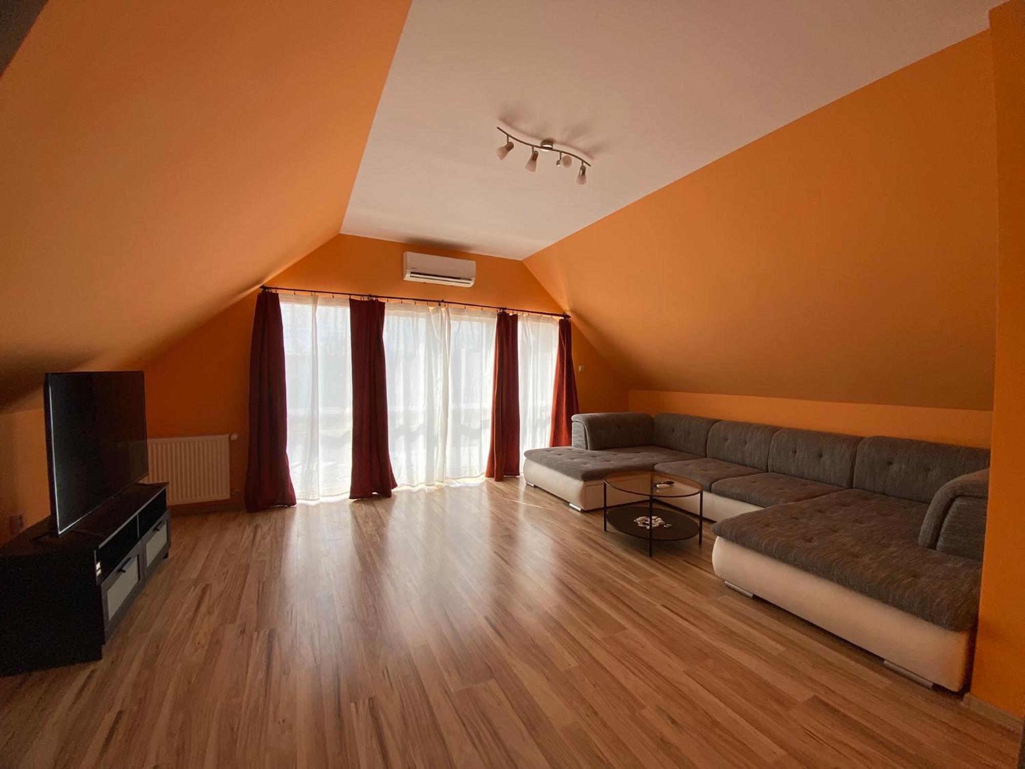 Korall Apartman Балатонфюзфе Екстер'єр фото