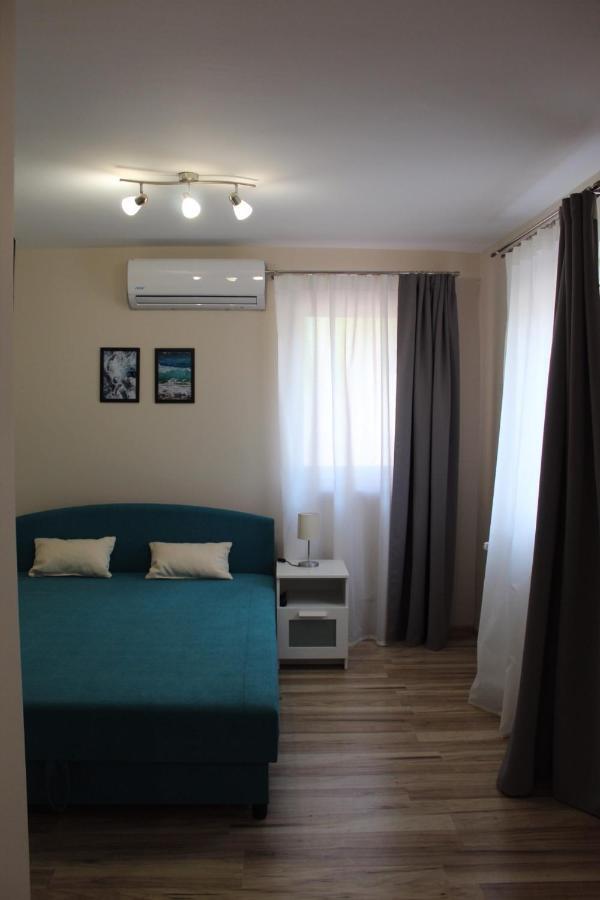 Korall Apartman Балатонфюзфе Екстер'єр фото